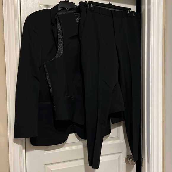 Michael Kors Cool Max Wool Blend 3 pc Suit